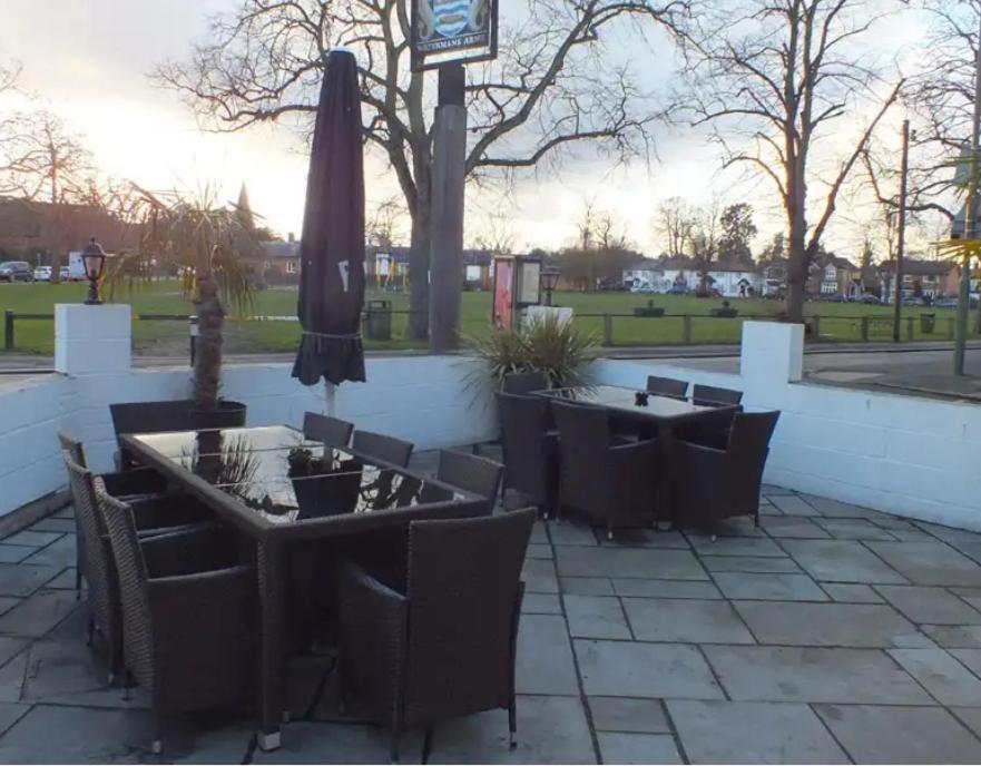 Watermans Arms Hotel Londres Exterior foto